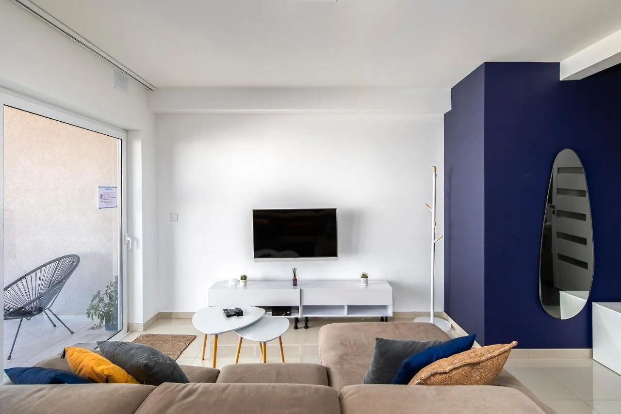 Spacious, Modern & Cosy 2 Bedroom 2 Bathroom Apartment - St. Julians Saint Julian's