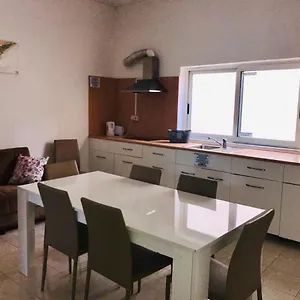 Apartamento Point Elyseum Apartament, San Julián