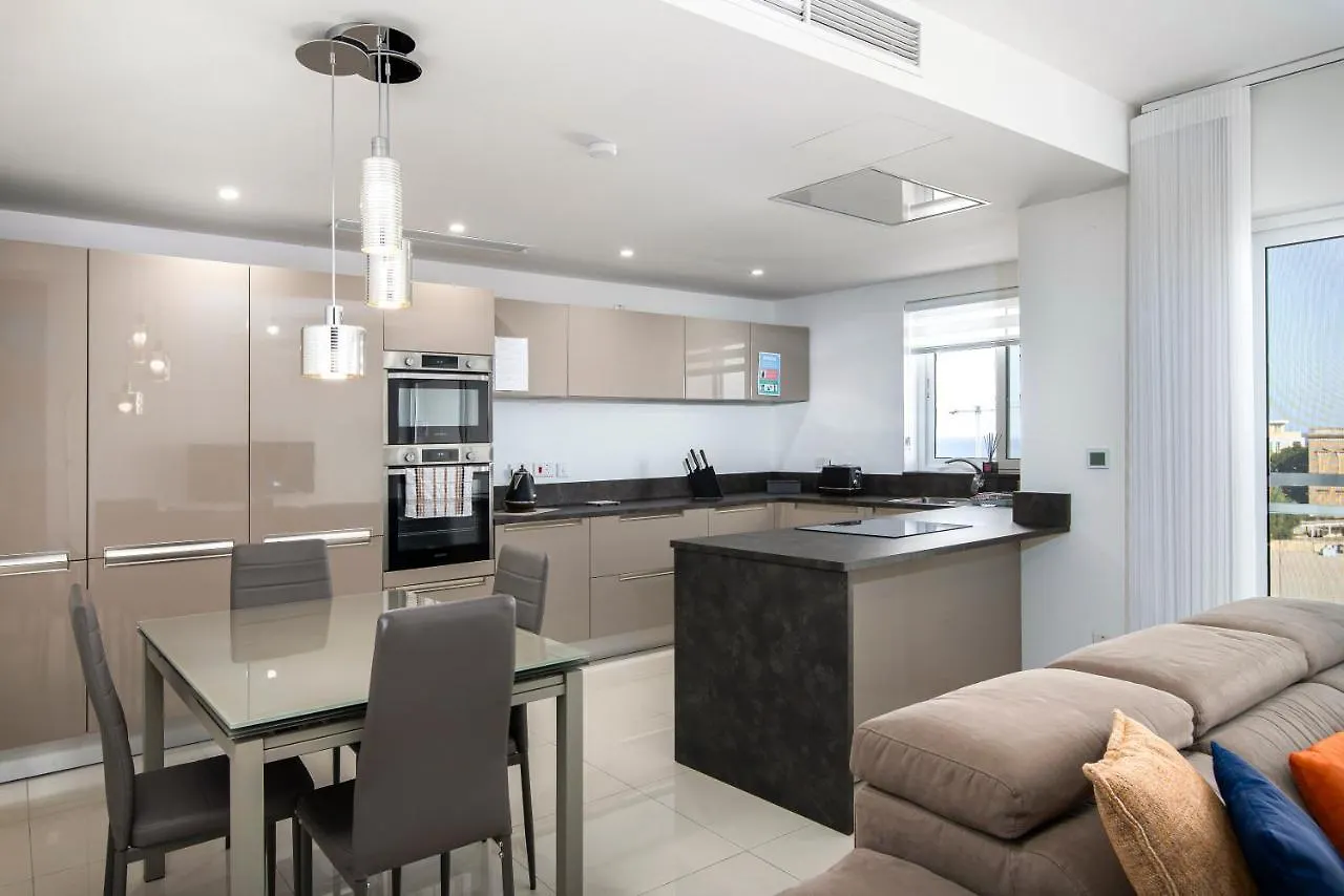 Spacious, Modern & Cosy 2 Bedroom 2 Bathroom Apartment - St. Julians San Giuliano 0*,  Malta
