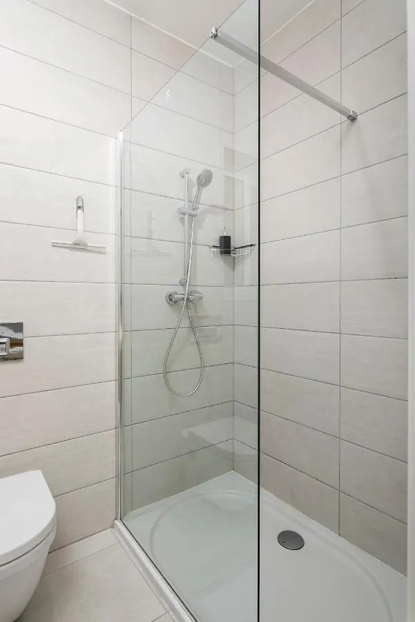 Spacious, Modern & Cosy 2 Bedroom 2 Bathroom Apartment - St. Julians San Giuliano